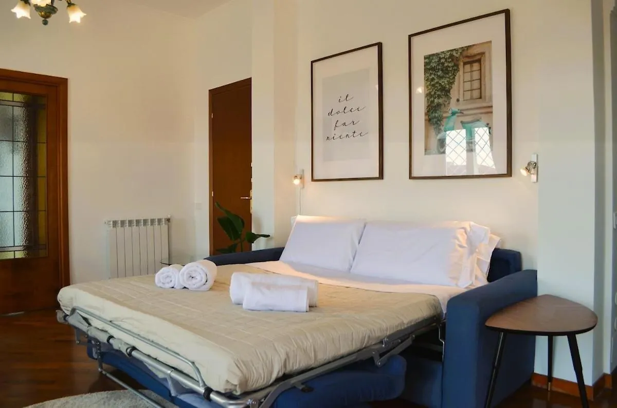 Attico Aurelia Antica Apartment Rome